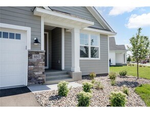 4817 127th Cir NE in Blaine, MN - Building Photo - Building Photo