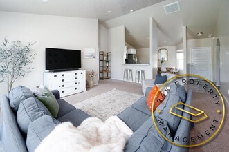 74 W Havasu Falls St in Meridian, ID - Building Photo - Building Photo