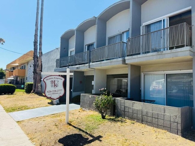 property at 21827 Lanark St