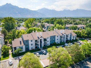 Cottonwood Apartments in Salt Lake City, UT - Building Photo - Building Photo