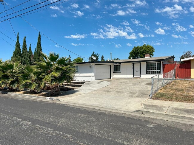 property at 27650 La Porte Ave