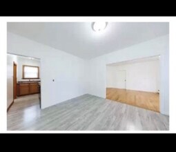 53 Granite St, Unit 2 in Webster, MA - Foto de edificio - Building Photo