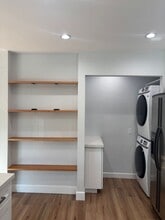 4717 168th St in Lawndale, CA - Foto de edificio - Building Photo