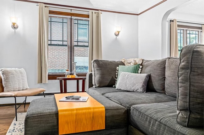 522 W Hudson Ave in Royal Oak, MI - Foto de edificio - Building Photo