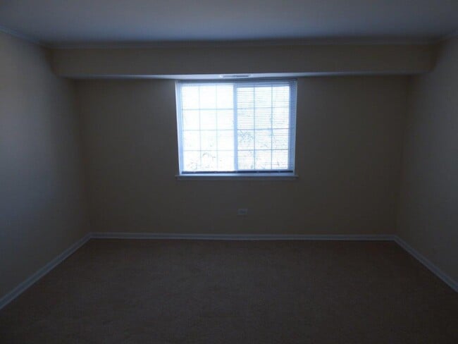 1519 N Windsor Dr, Unit 309