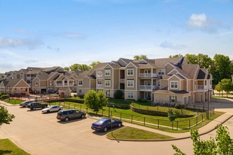 Mansions at Jordan Creek in West Des Moines, IA - Building Photo - Building Photo