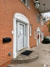 4 N Tower Rd in Oak Brook, IL - Building Photo - Building Photo