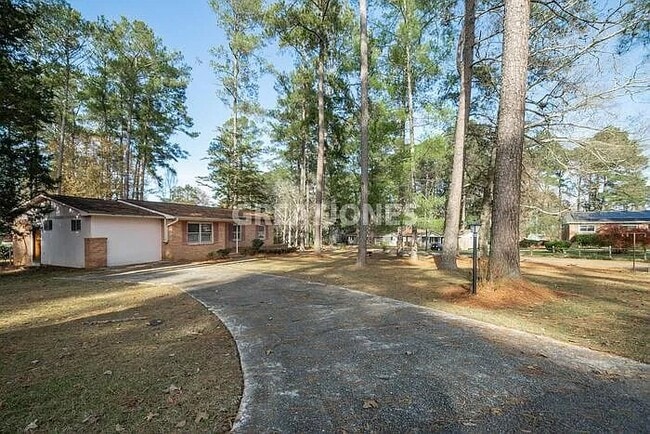 1808 Haviland Cir in Columbia, SC - Building Photo - Building Photo