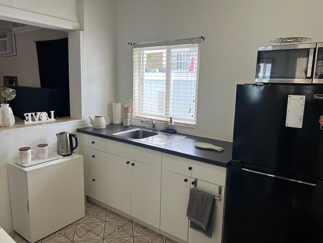 4521 SW 5th Ter, Unit 4521 efficiency #1