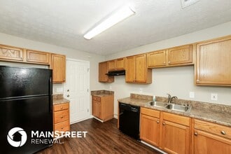 3382 Homeward Trail in Ellenwood, GA - Foto de edificio - Building Photo