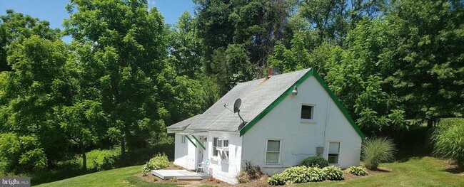property at 2900 Baldwin Mill Rd