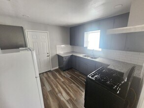 4204 Tiffin St in Houston, TX - Building Photo - Building Photo