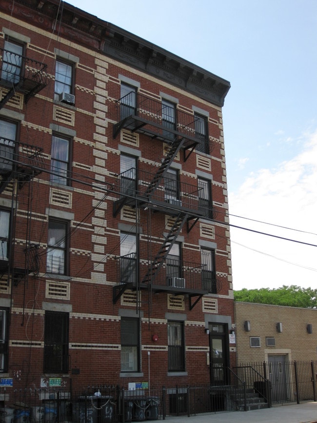 1480 Herkimer St in Brooklyn, NY - Building Photo - Building Photo