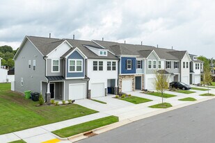 Battle Bridge Townhomes in Raleigh, NC - Building Photo