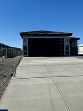 740 Holly St in Bullhead City, AZ - Building Photo - Building Photo