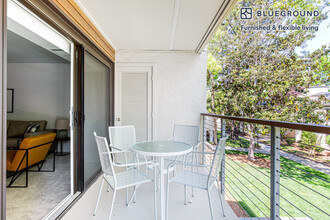 350 Sharon Park Dr in Menlo Park, CA - Building Photo - Building Photo