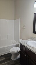 2413 S Johnson St in New Orleans, LA - Building Photo - Building Photo
