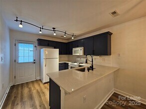 2039 Shady Pond Dr in Clover, SC - Building Photo - Building Photo