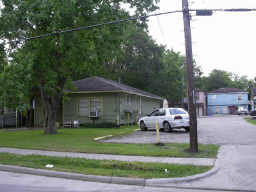 131 Houston Ave in Pasadena, TX - Building Photo - Building Photo