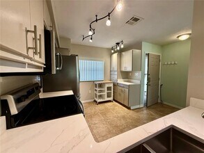 1600 Woodland Dr in Rockledge, FL - Building Photo - Building Photo