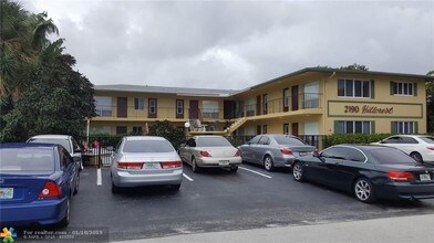 2190 SE 5th St, Unit 8 in Pompano Beach, FL - Building Photo - Building Photo