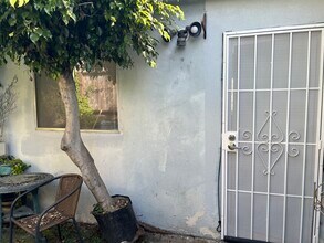 4046 Alla Rd, Unit #2 in Los Angeles, CA - Foto de edificio - Building Photo