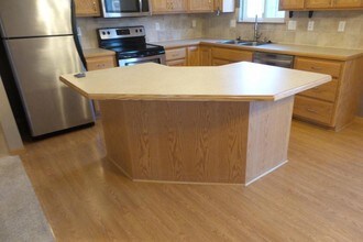 405 Highland Ridge Dr in Manhattan, KS - Building Photo - Building Photo