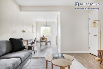 524 N Juanita Ave-Unit -FL1-ID641 in Redondo Beach, CA - Building Photo - Building Photo