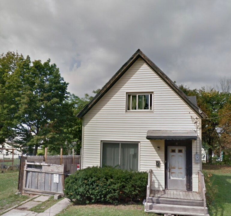 22 Kiefer St in Buffalo, NY - Building Photo