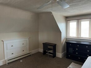 2223 N 2nd St, Unit Third floor in Harrisburg, PA - Building Photo - Building Photo