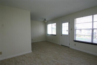 6605 Bluestone St in Austin, TX - Building Photo - Building Photo