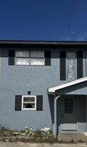 636 W Caladium Cir in Panama City Beach, FL - Building Photo