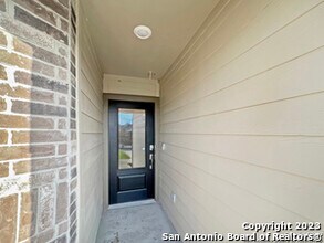 622 Bean Bnd in San Antonio, TX - Building Photo - Building Photo