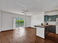 16007 Emerald Cove Rd in Weston, FL - Building Photo - Building Photo