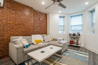 1028 Hudson St in Hoboken, NJ - Building Photo - Building Photo