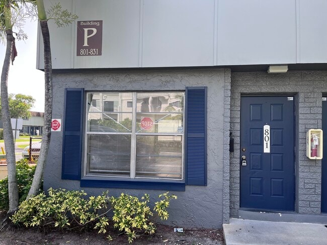 801 NW 46th Ave in Plantation, FL - Building Photo - Building Photo