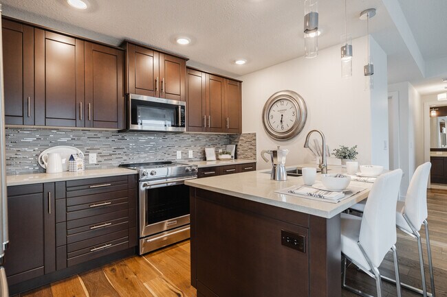 61 Festival Way in Sherwood Park, AB - Building Photo - Building Photo