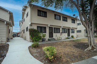 940 Clyde Ave Apartamentos