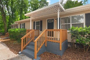2051 College Ave NE in Atlanta, GA - Building Photo
