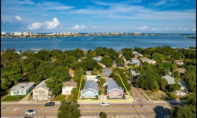 1502 N Fort Harrison Ave