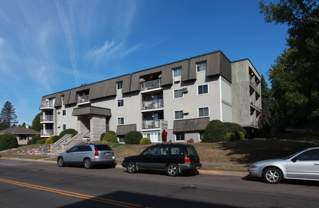 Lesterwood Apartments photo'