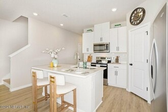 3608 YORK Ln in Middleburg, FL - Building Photo - Building Photo