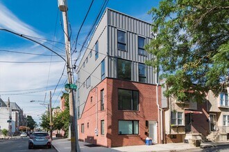 1739 Page St in Philadelphia, PA - Building Photo - Building Photo