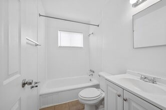 12753 Georgiana Ave in Warren, MI - Building Photo - Building Photo