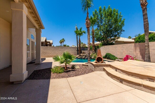 8924 E Captain Dreyfus Ave in Scottsdale, AZ - Building Photo - Building Photo