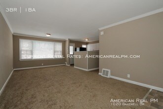 1020 Bakewell Dr in St. Louis, MO - Foto de edificio - Building Photo
