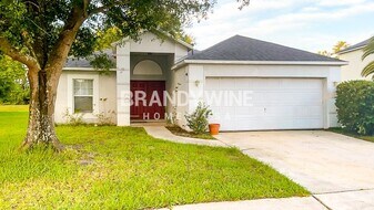 4396 Marsh Hawk Dr S in Jacksonville, FL - Building Photo