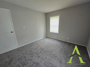 8838 Frontenac Rd in Indianapolis, IN - Building Photo - Building Photo