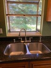 1402 Forest Run in Hercules, CA - Building Photo - Building Photo