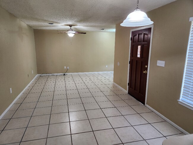 212 County Rd 2163 W in Kingsville, TX - Building Photo - Building Photo